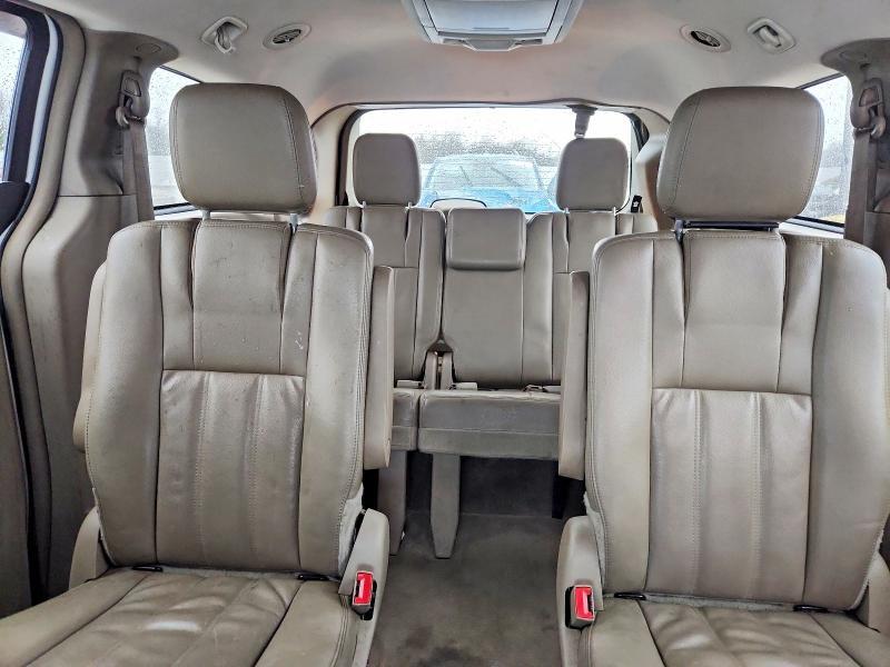 2014 Chrysler Town & Country Touring