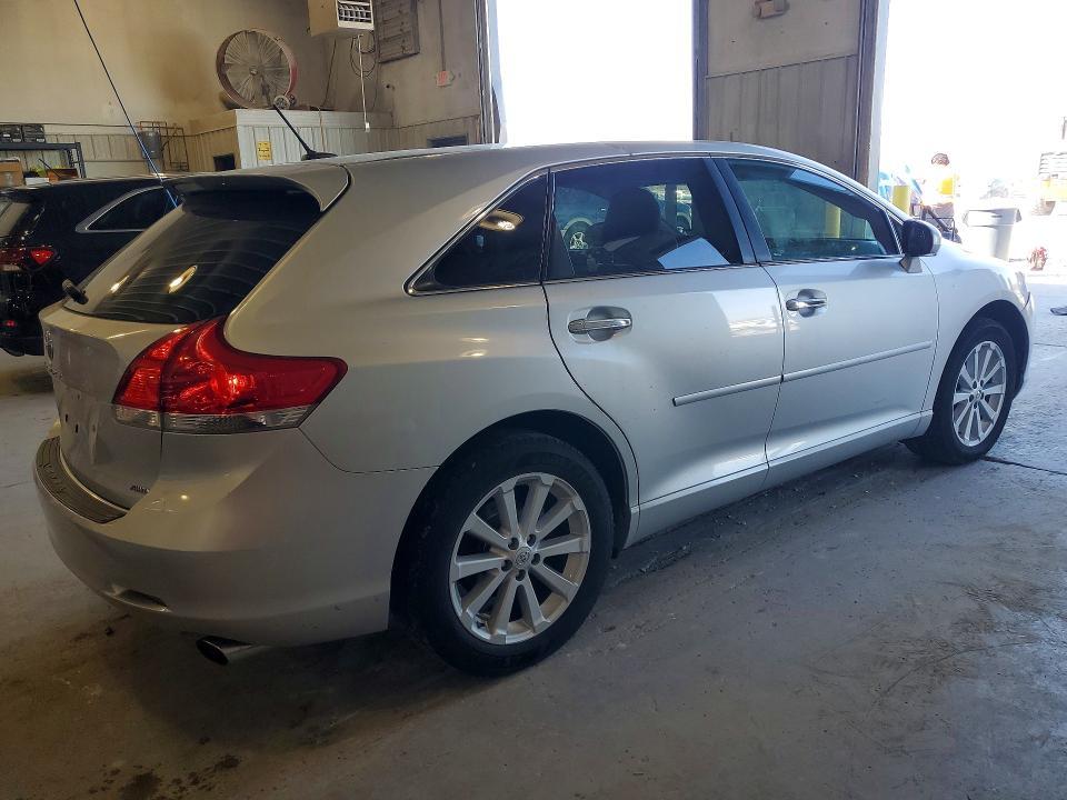 2011 Toyota Venza awd 4cyl