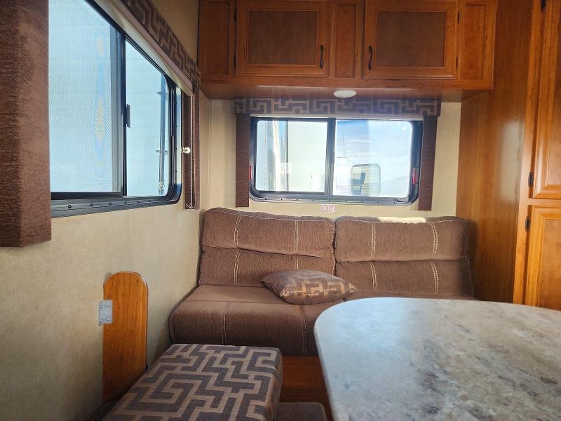 2017 Starcraft Camper