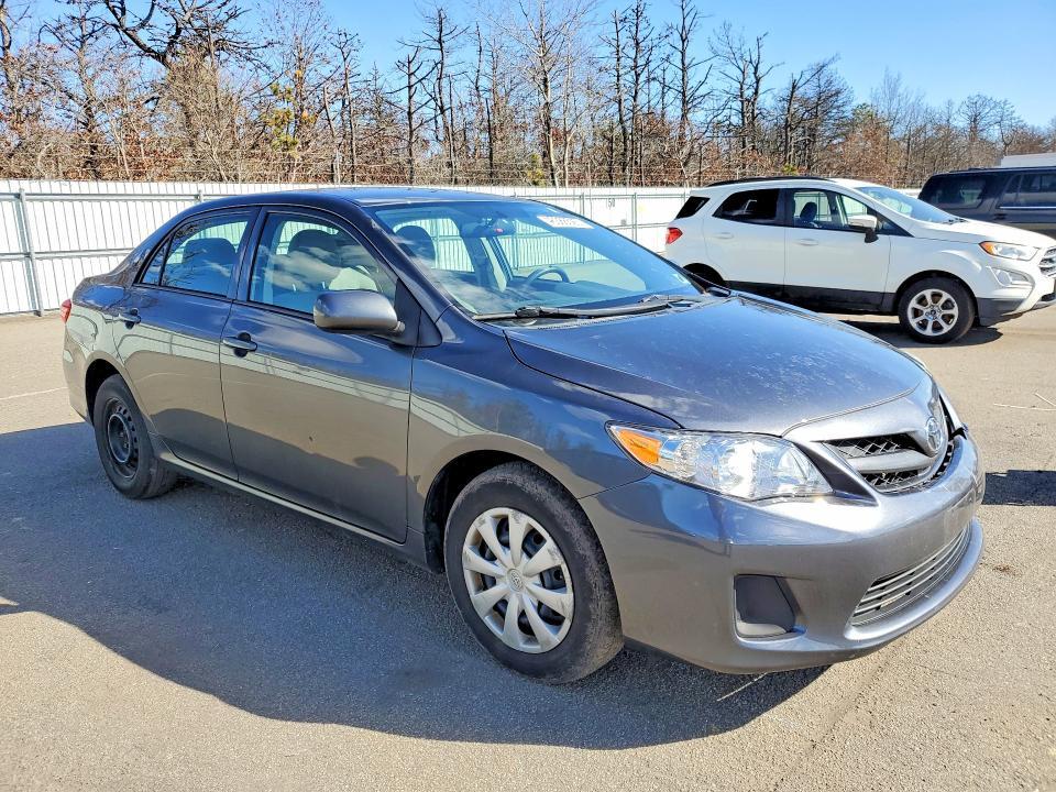 2013 Toyota Corolla l