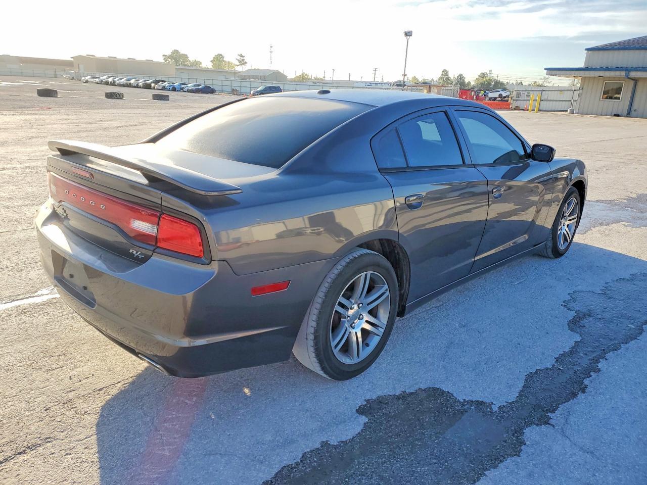 2013 Dodge Charger r
