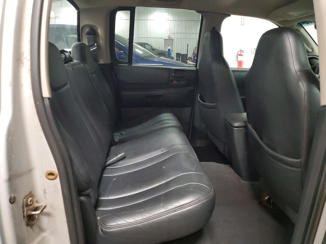 2001 Dodge Dakota Quattro