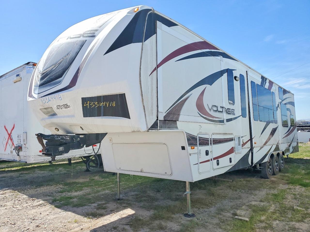 2012 Dutchmen Voltage Camper