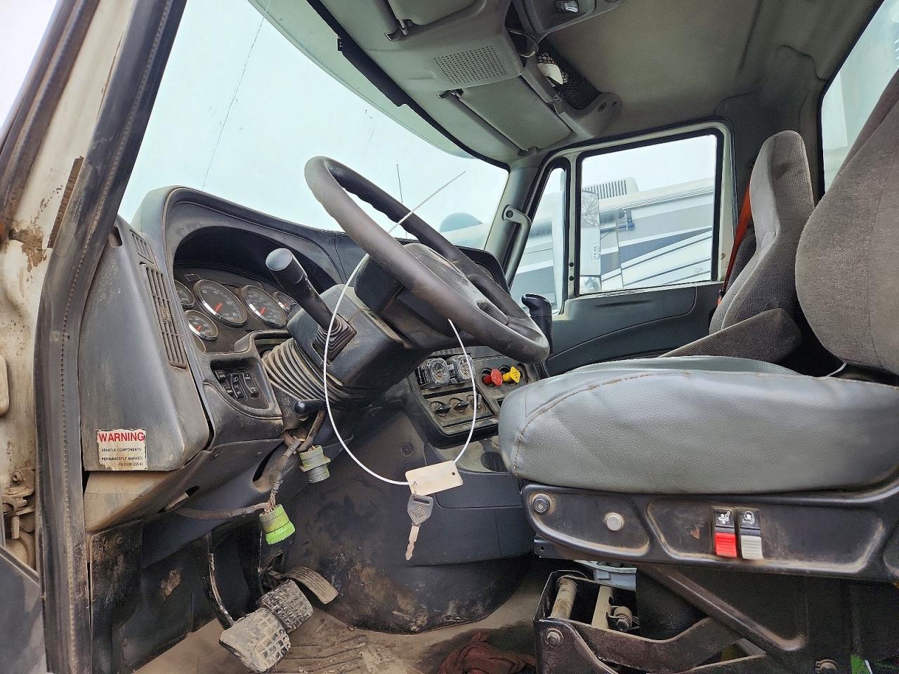 2015 International Prostar Semi Truck