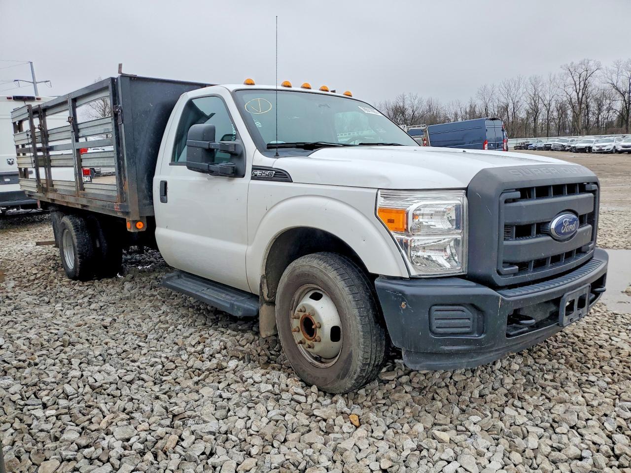 2013 Ford F350 Super Duty Flatbed Truck