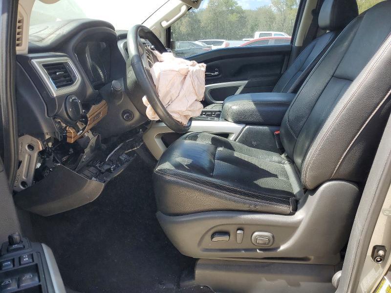 2017 Nissan Titan SL