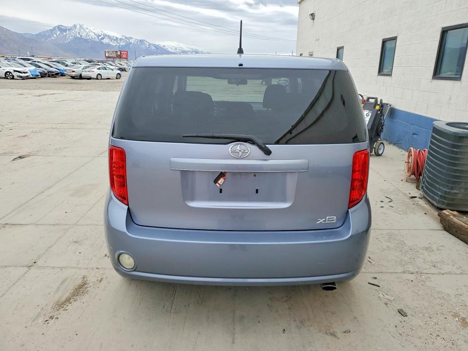 2009 Scion Xb Base