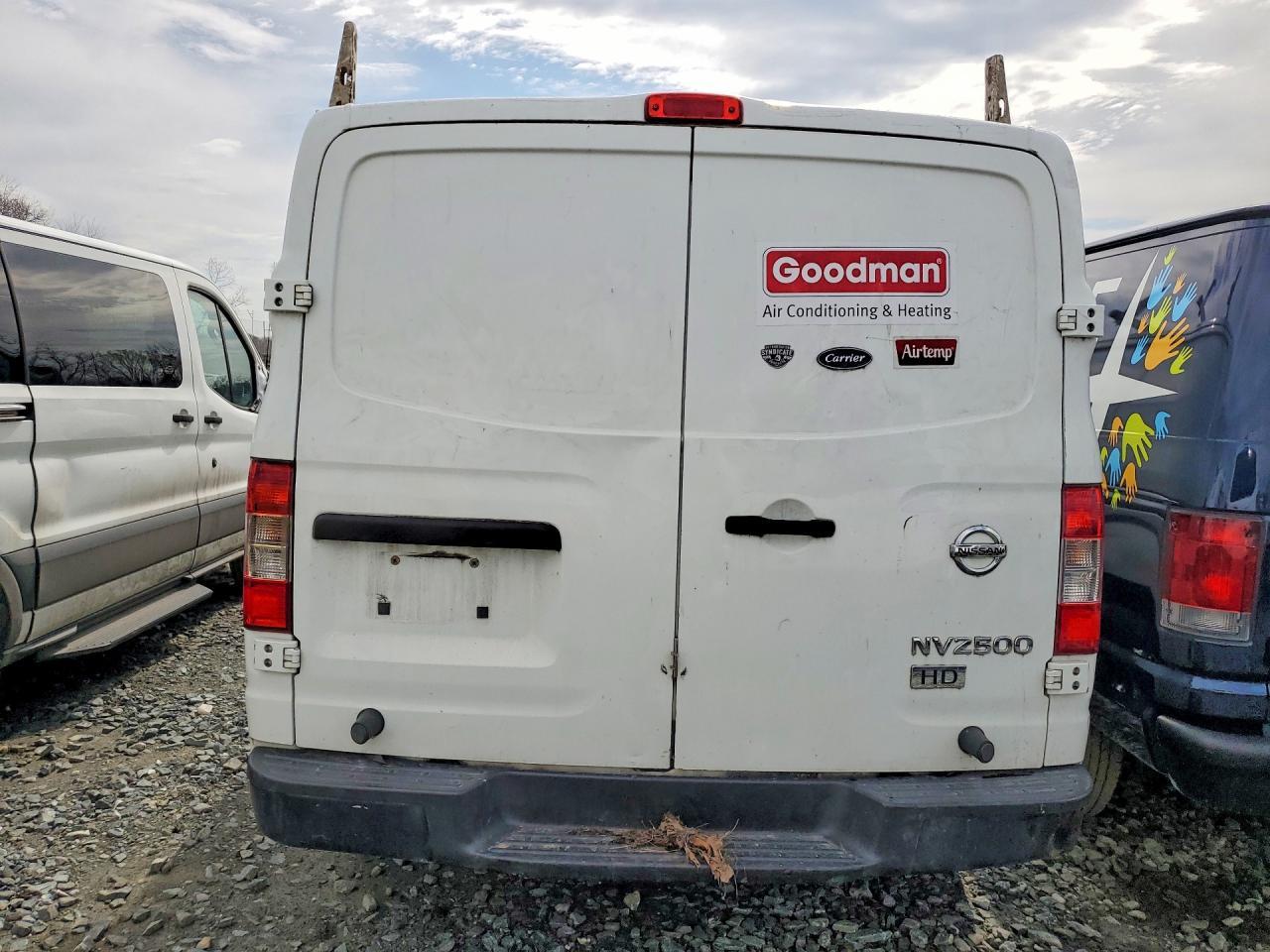 2013 Nissan NV 2500 Delivery Van
