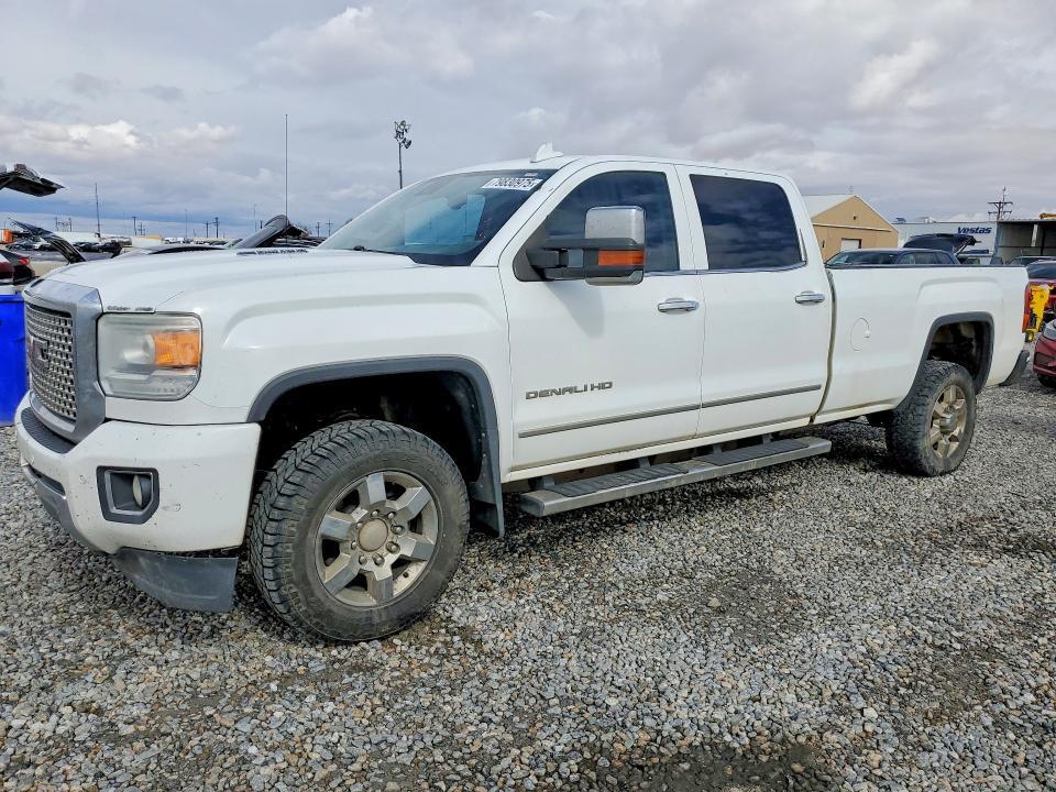 2015 GMC Sierra K3500 Denali