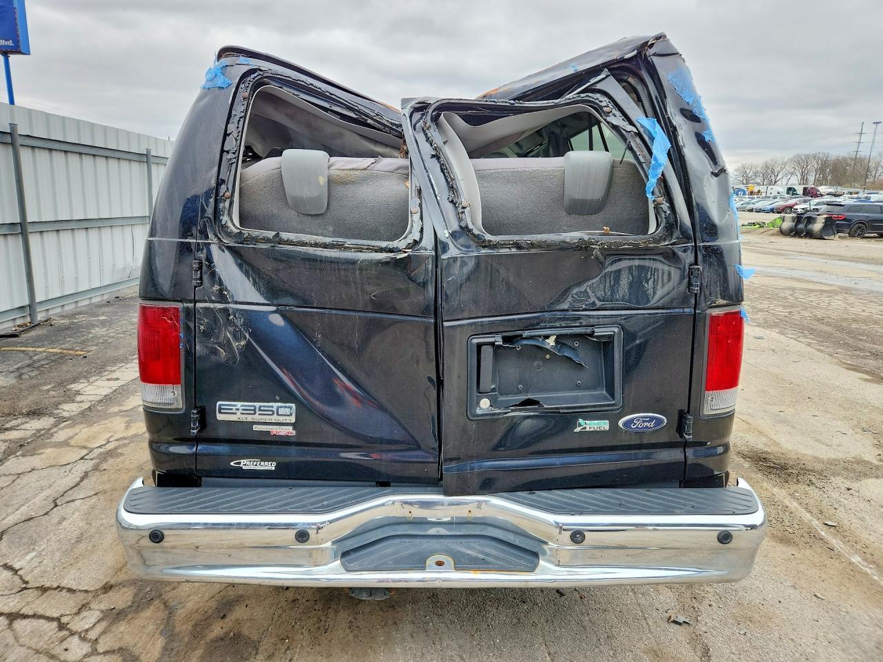 2012 Ford Econoline E350 Super Duty Wagon