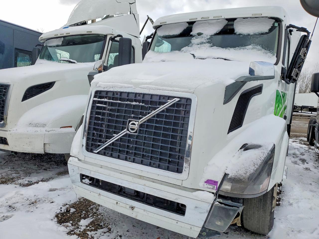 2018 Volvo VN VNL-Semi Truck