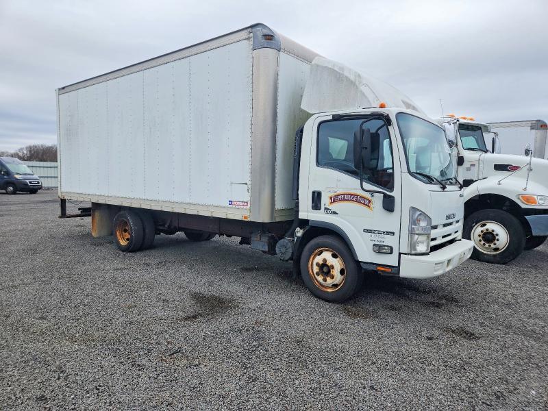 2013 Isuzu NPR HD BOX Truck