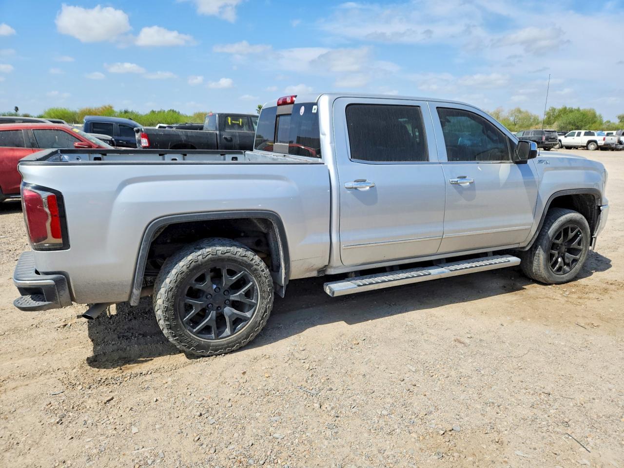2018 GMC Sierra K1500 SLT