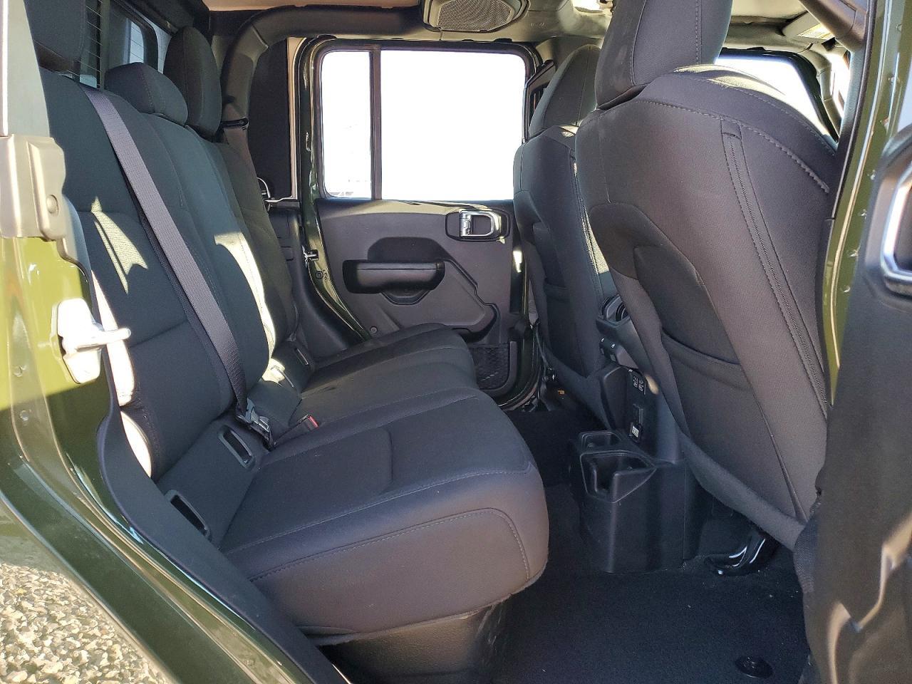 2021 Jeep Gladiator Sport