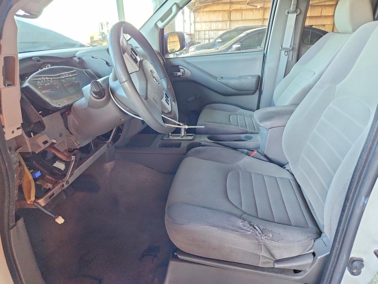 2014 Nissan Frontier S