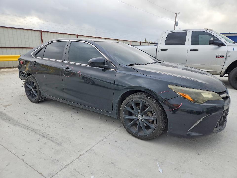 2017 Toyota Camry xse