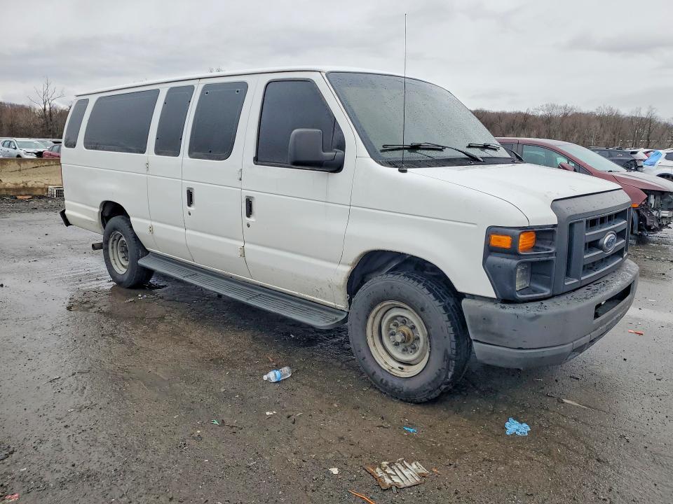 2011 Ford Econoline E350 Super Duty Wagon