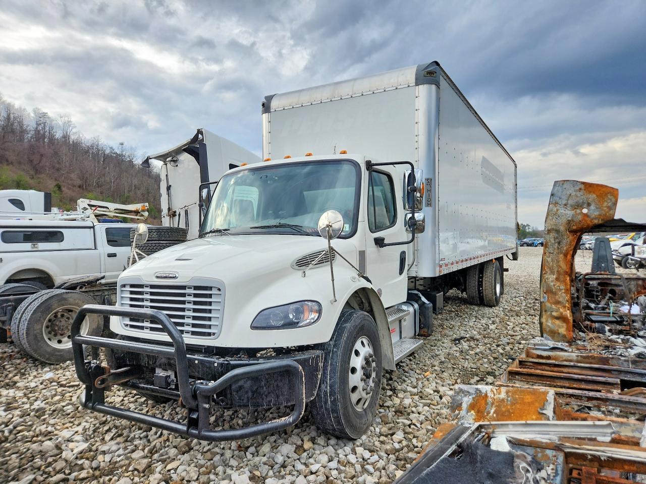2022 Freightliner Business Class M2 BOX Truck