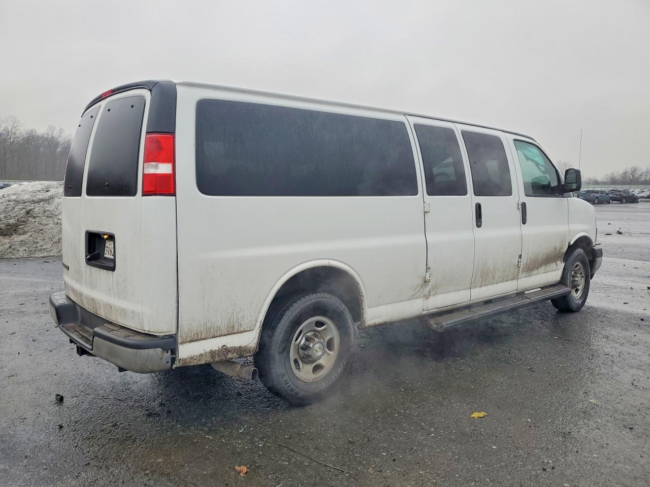 2021 Chevrolet Express G3500 LT