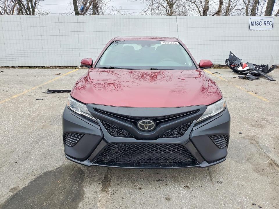 2018 Toyota Camry le