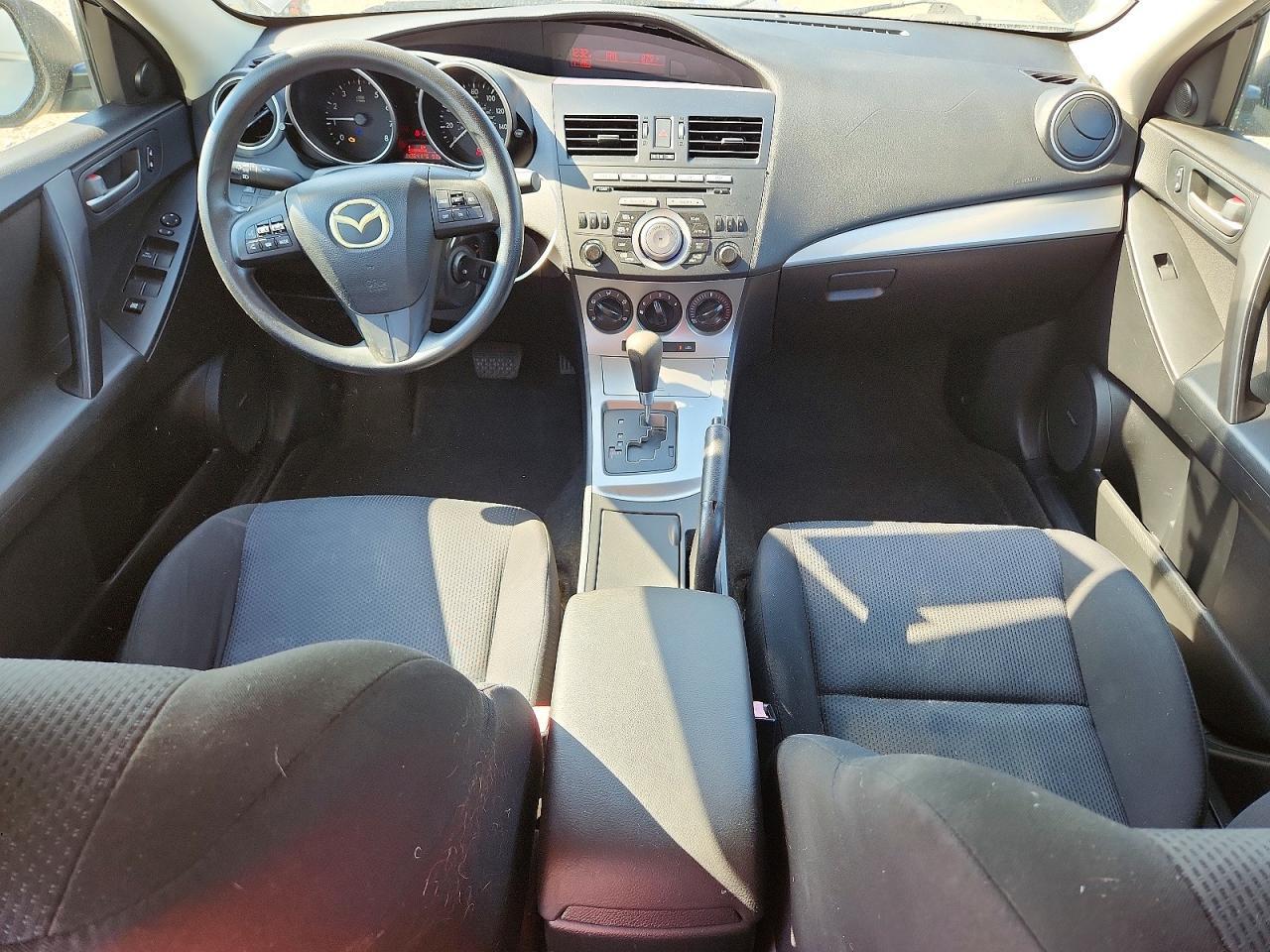 2011 Mazda 3 I