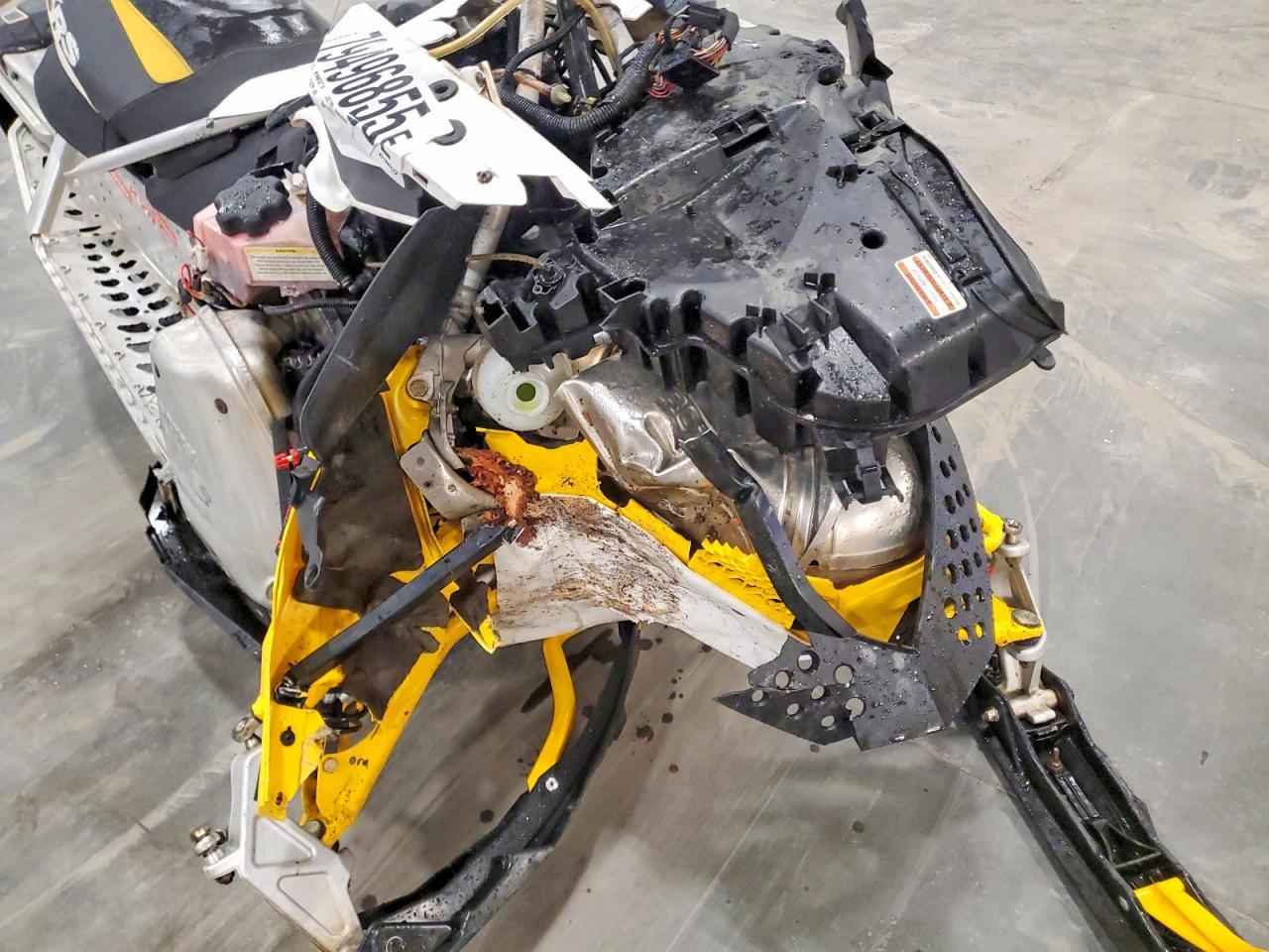 2010 Skidoo Snowmobile