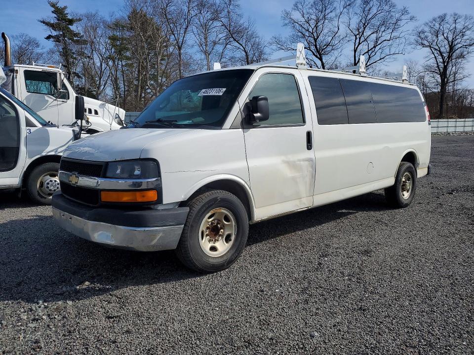 2016 Chevrolet Express G3500 lt