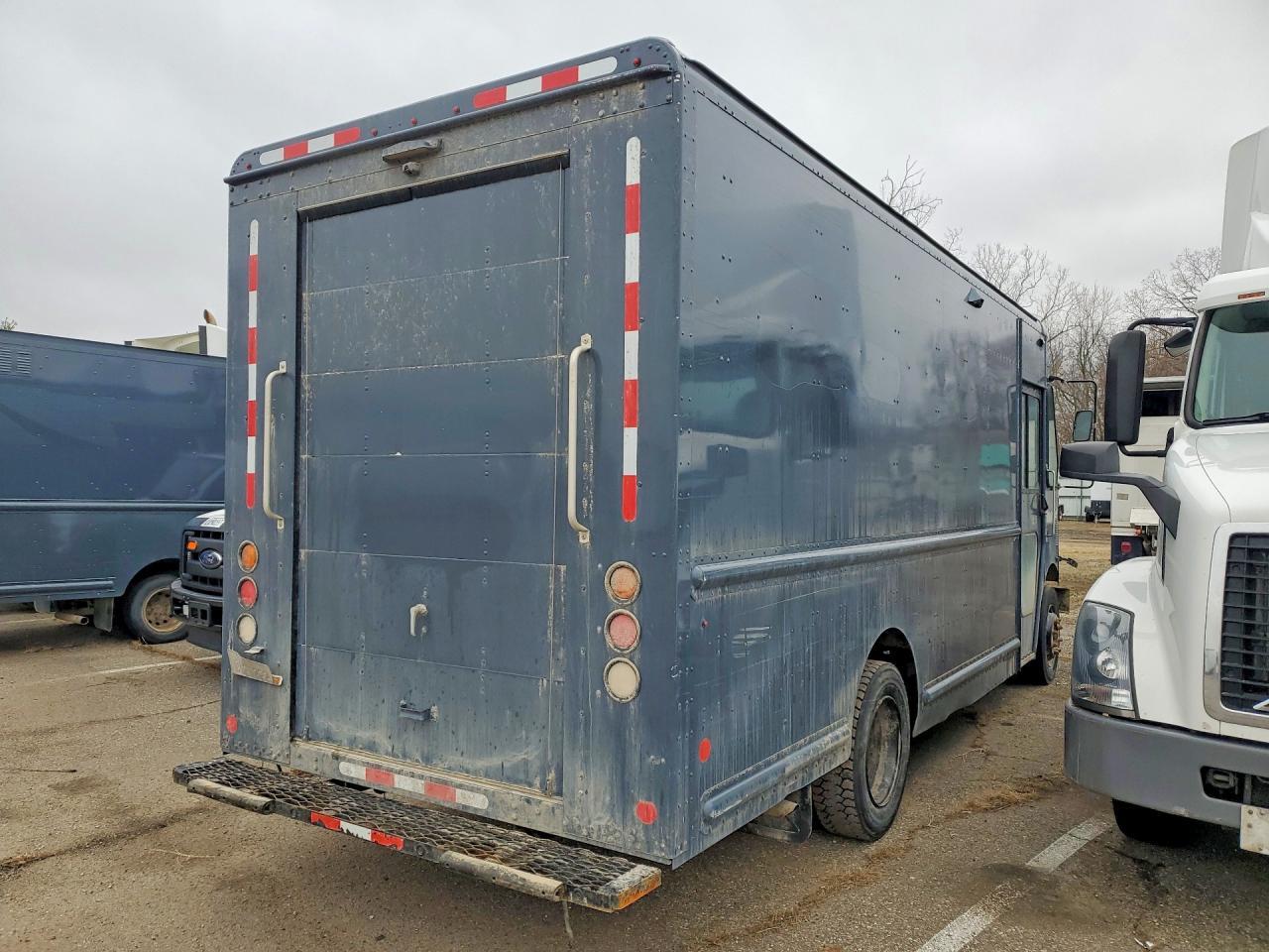 2020 Freightliner Chassis M Line WALK-IN Van