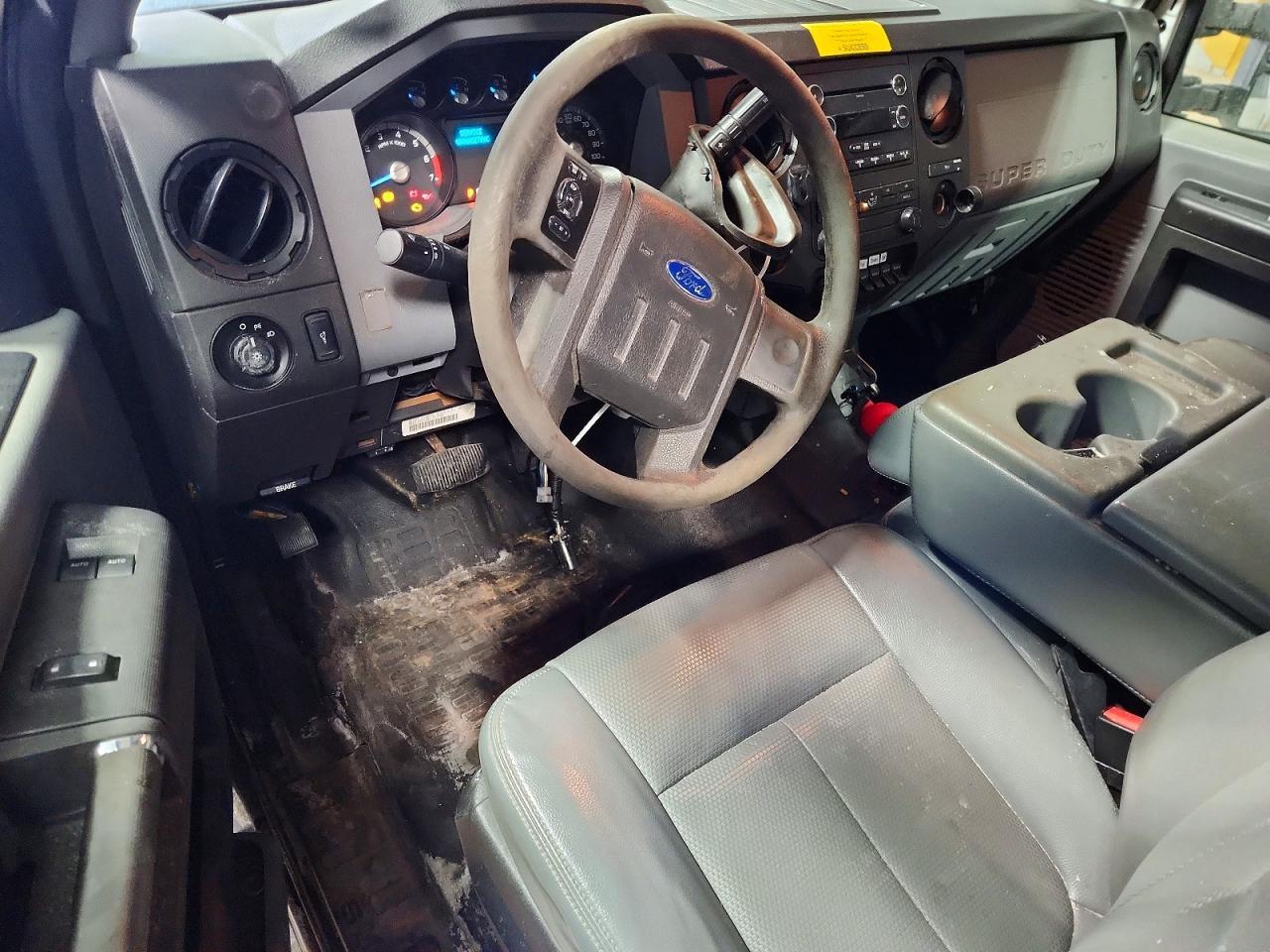 2013 Ford F250 Super Duty Flatbed Truck