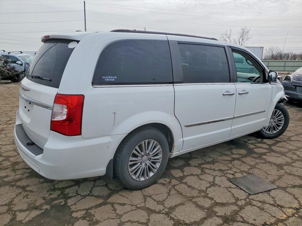 2016 Chrysler Town & Country Touring l