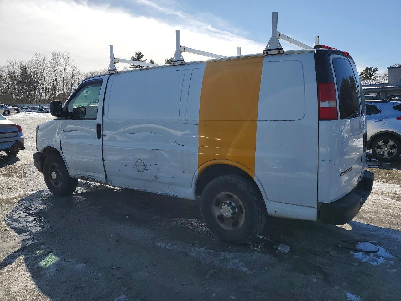 2011 Chevrolet Express 2500 Cargo Utility / Service Van