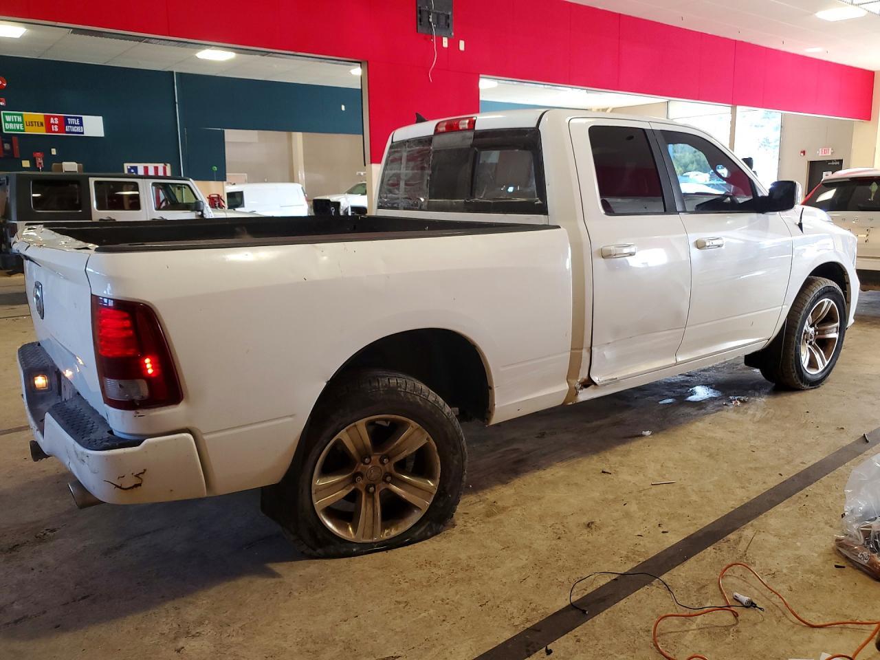 2015 Dodge RAM 1500 Sport