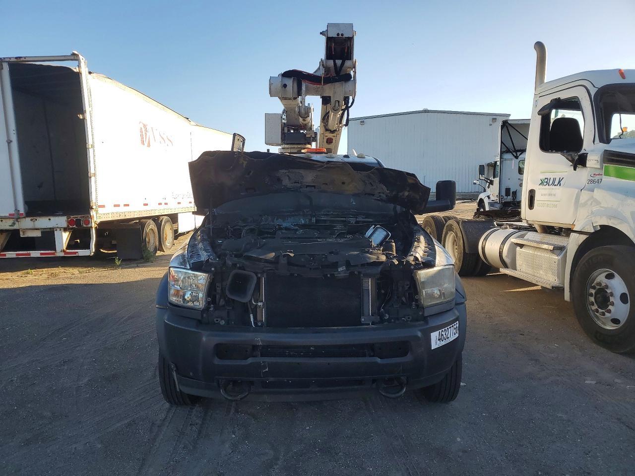 2014 Dodge RAM 5500 Bucket Truck