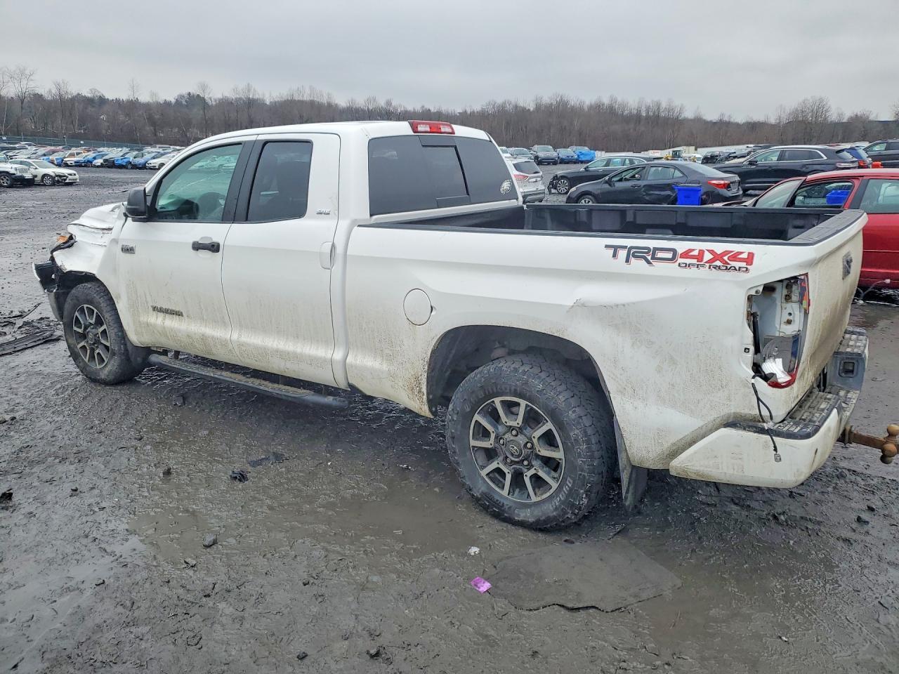 2018 Toyota Tundra SR5