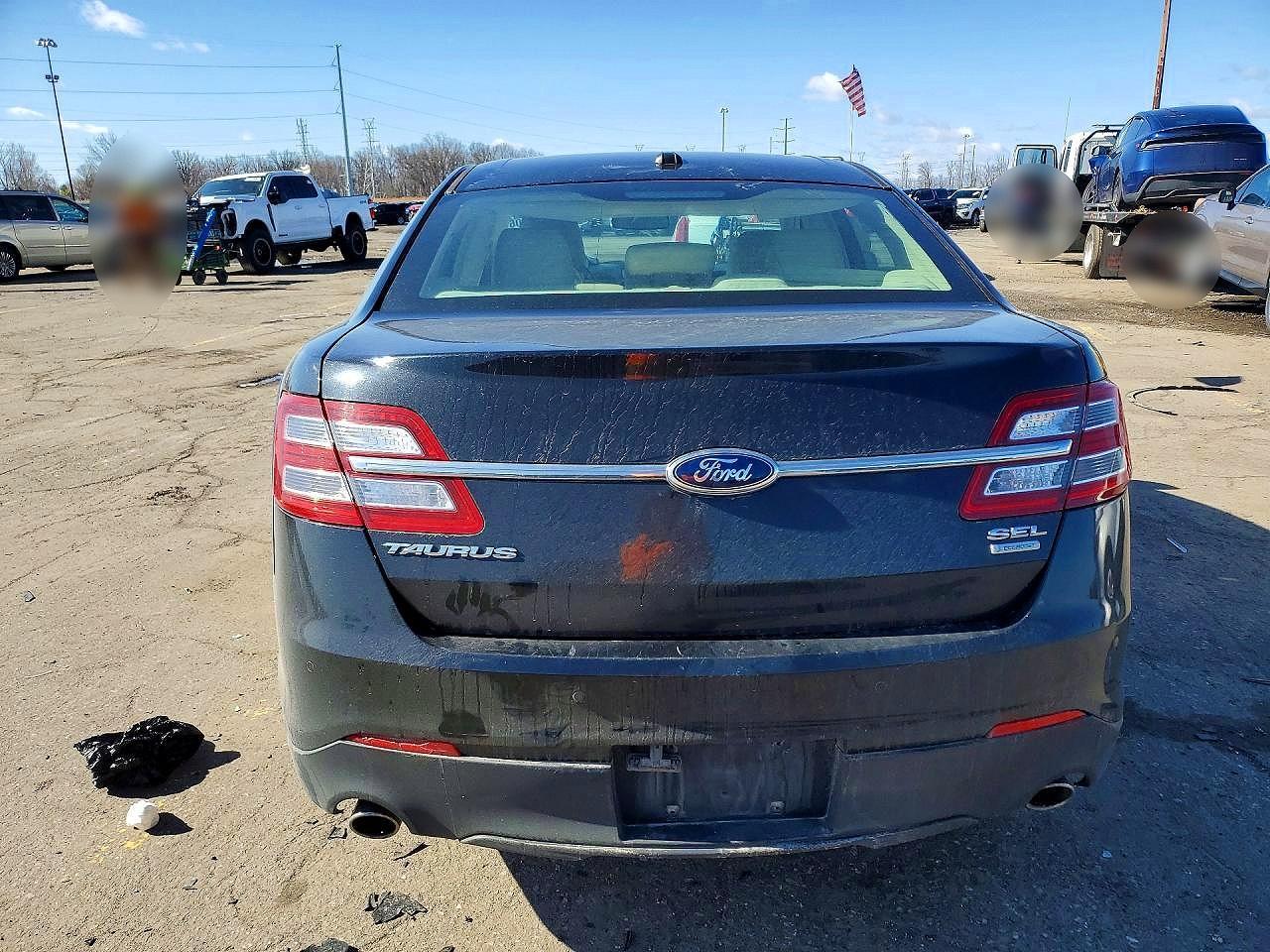 2013 Ford Taurus sel