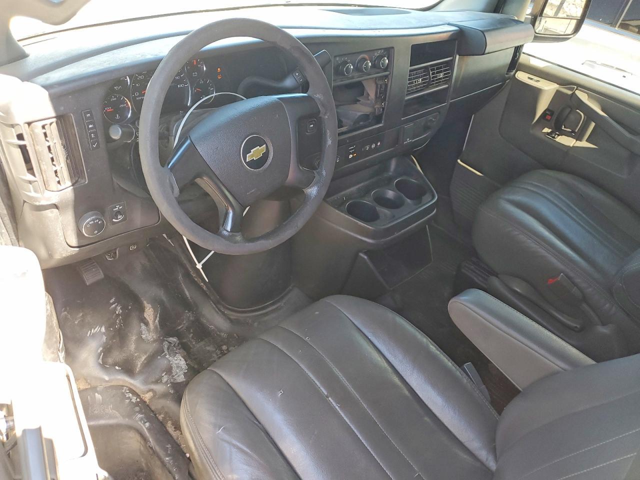 2016 Chev Express G2500