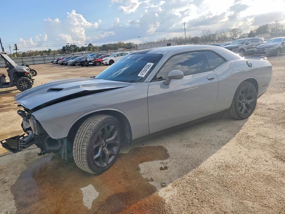 2020 Dodge Challenger sxt