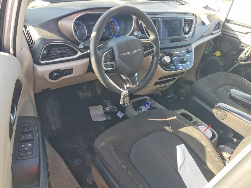 2020 Chrysler Voyager