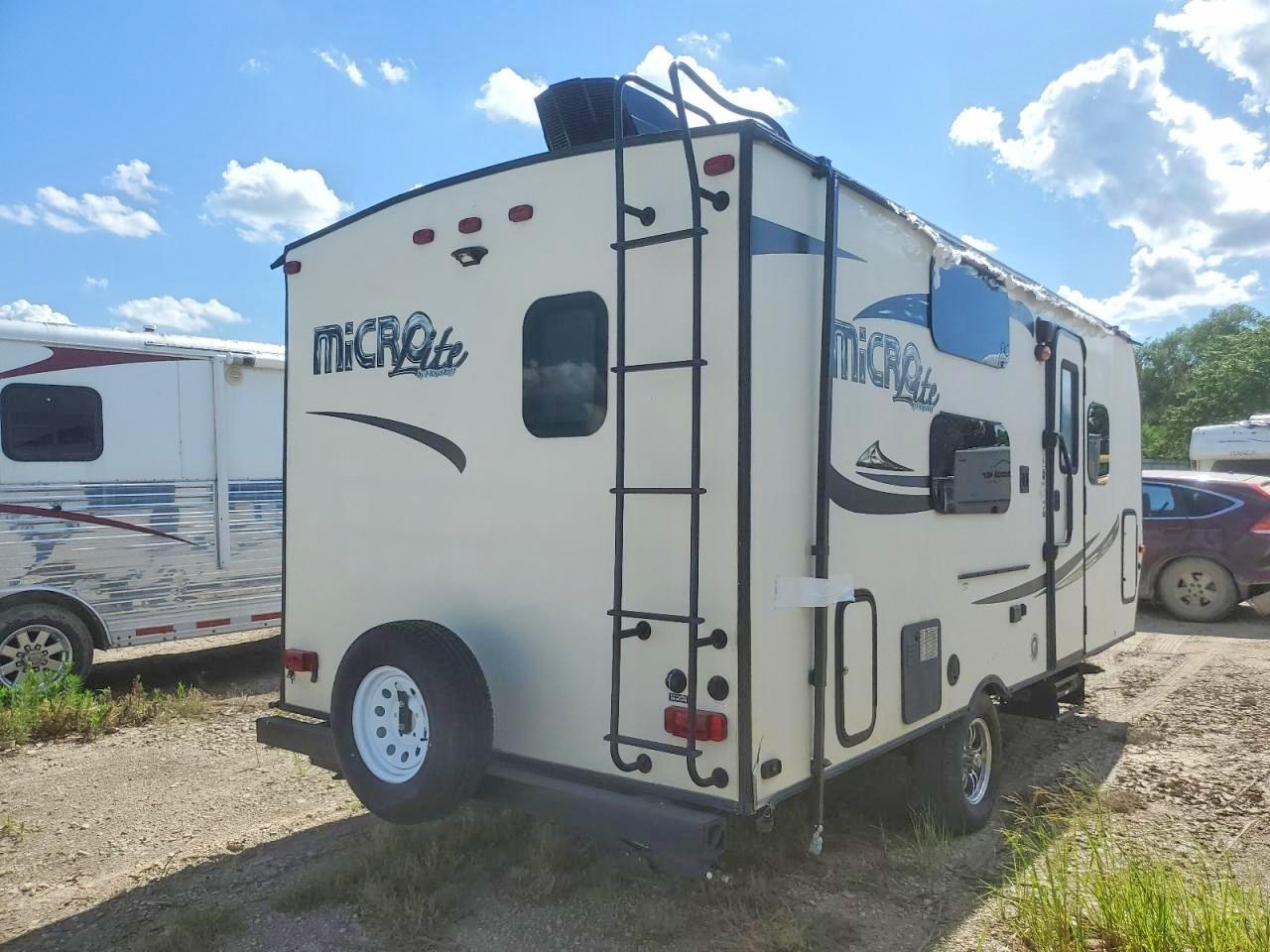 2016 Forest River 2016 Fore Microlite-Camper