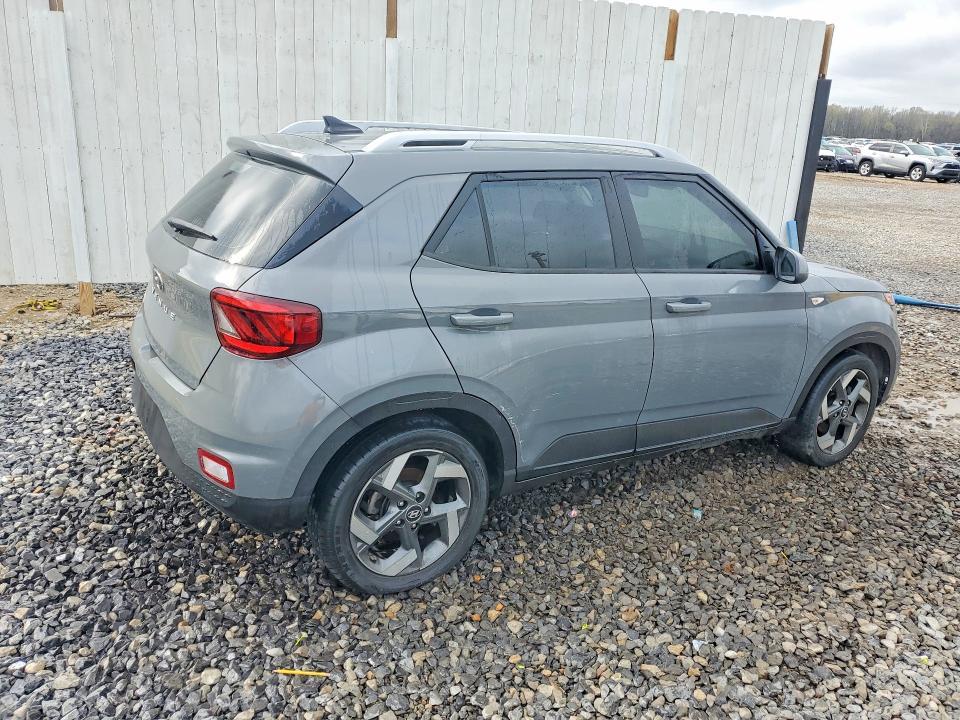 2022 Hyundai Venue sel