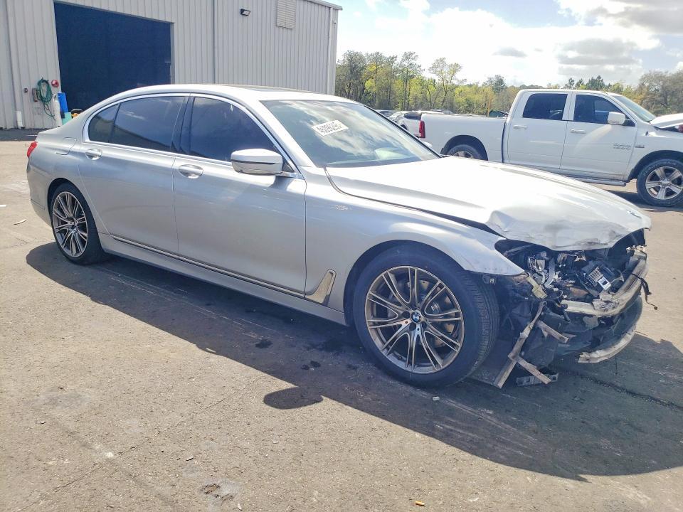 2016 BMW 740 i