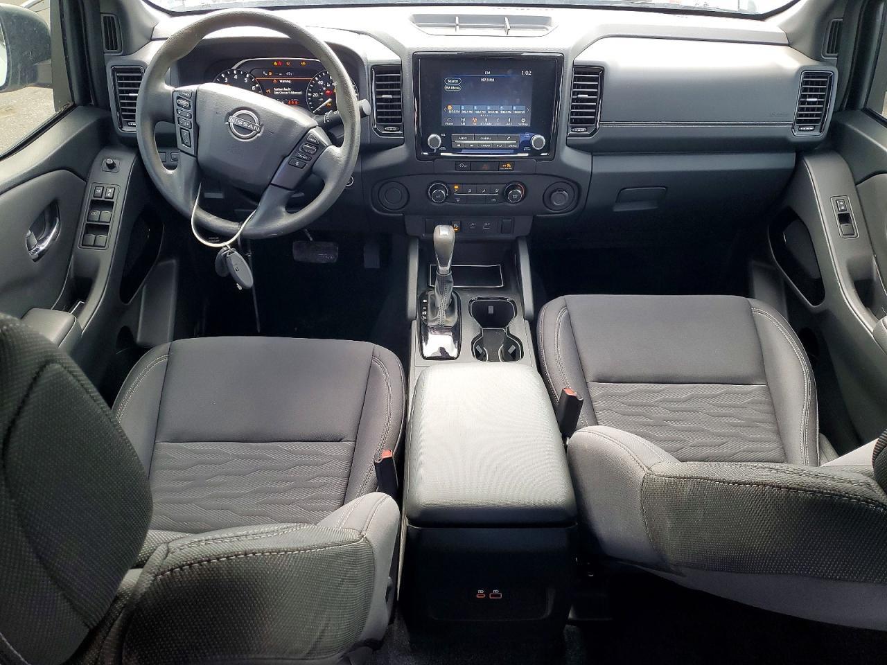 2023 Nissan Frontier SV