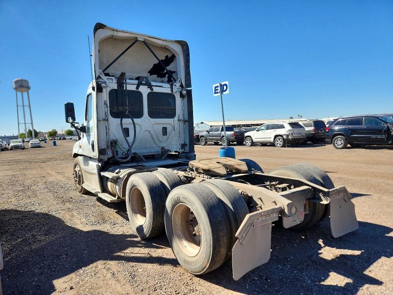2017 Freightliner Cascadia 125 Semi Truck