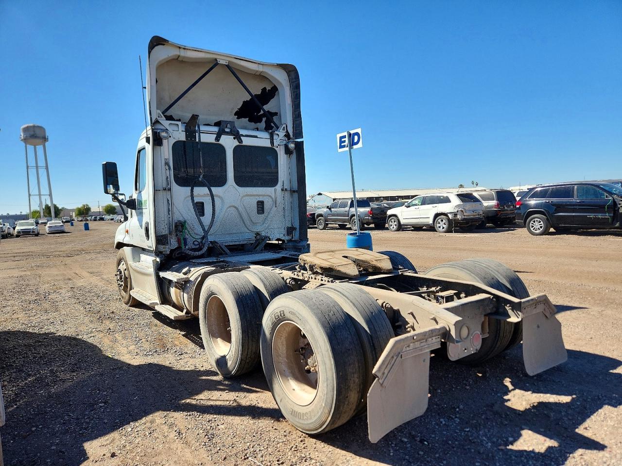2017 Freightliner Cascadia 125 Semi Truck
