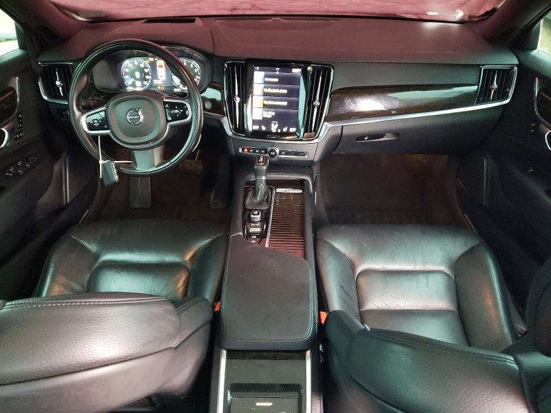 2018 Volvo S90 T5 Momentum