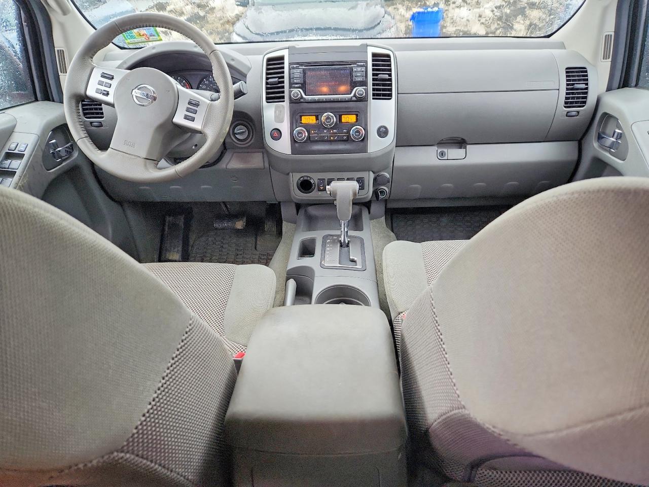 2016 Nissan Frontier SV