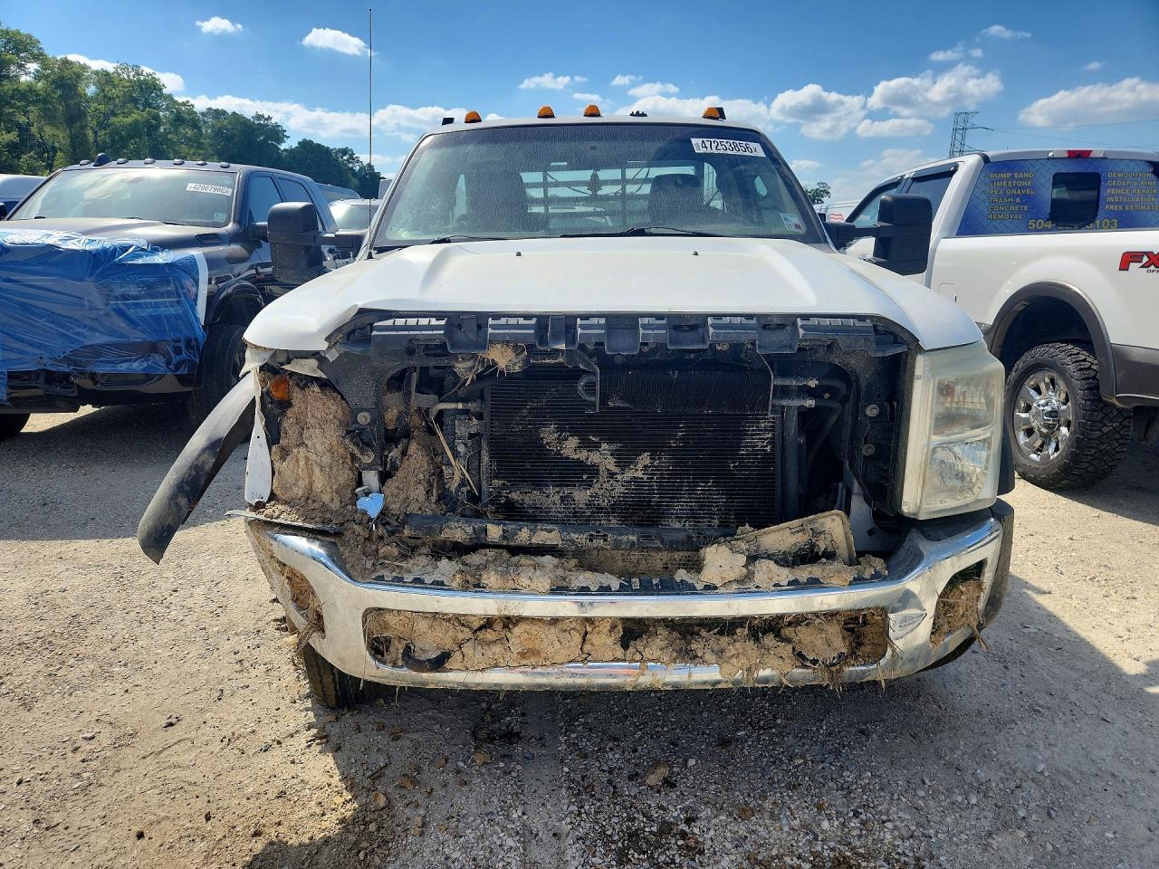 2013 Ford F450 Super Duty Flatbed Truck