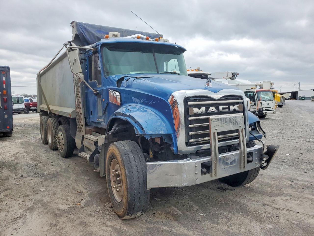 2015 Mack GU713 Dump Truck