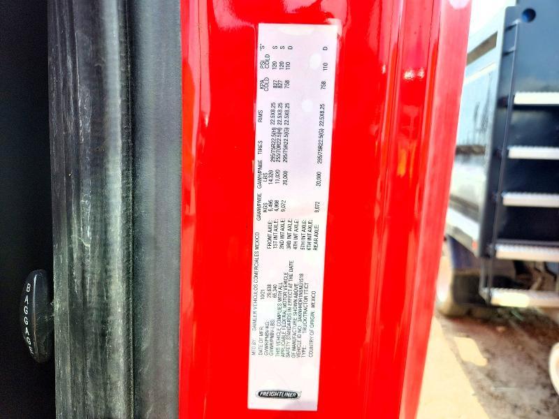 2022 Freigliner 2022 Freightliner Cascadia 126 Semi Truck