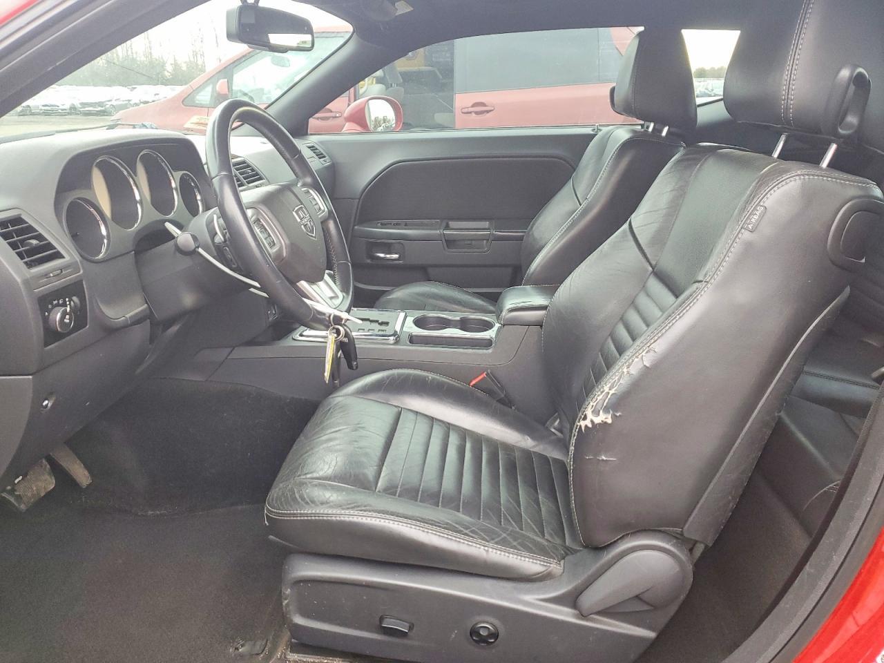 2012 Dodge Challenger sxt